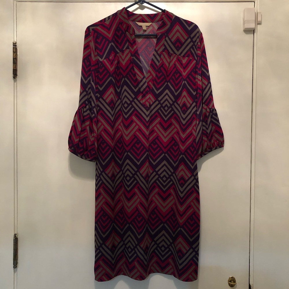 Geometric Pattern Bell-Sleeved Dress
